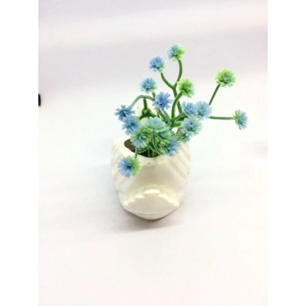 VINTAGE SWAN PLANTERS White Ceramic Pair Made In Japan MCM Bird Figurines